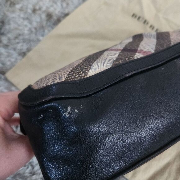 Burberry Authentic Nova‎ Check Patent Leather Plaid Shoulder Bag - Picture 4 of 14